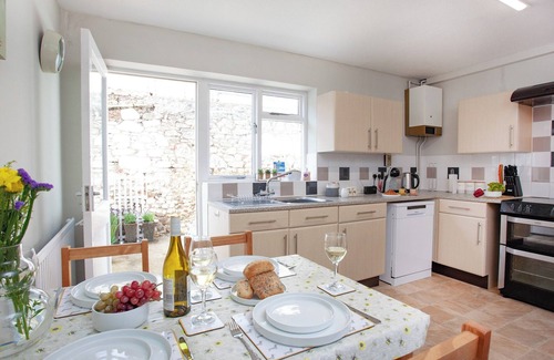 Dawlish Cottage | 2 bedroom accommodation in Dawlish