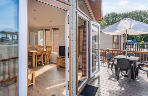 Yaxham Cabin | 2 bedroom accommodation in Yaxham, Dereham