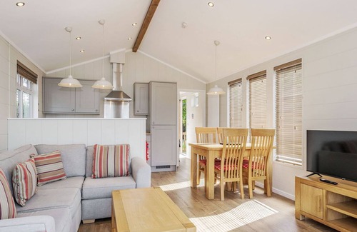 Yaxham Cabin | 2 bedroom accommodation in Yaxham, Dereham