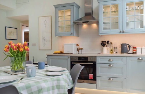 Helmdon Cottage | 2 bedroom accommodation in Falcutt