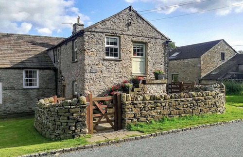 Carperby Cottage | 2 bedroom accommodation in Carperby, near Leyburn
