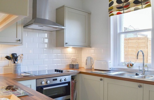 Marybank Cottage | 2 bedroom accommodation in Urray, near Dingwall
