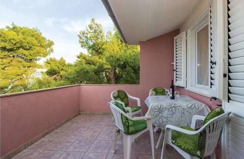 Nevidane Apartment | 2 bedroom accommodation in Nevidane