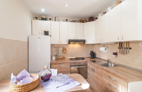 Srinjine House | 2 bedroom accommodation in Srinjine
