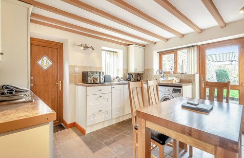 Ashover Cottage | 2 bedroom accommodation in Clay Cross, near Chesterfield