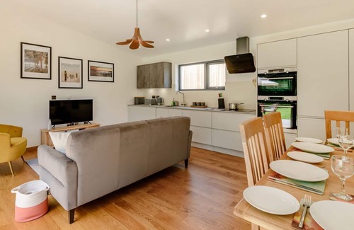 Beckley Cabin | 2 bedroom accommodation in Beckly