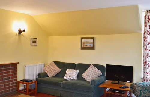 Straiton Cottage | 2 bedroom accommodation in Straiton, near Maybole