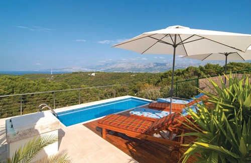 Pucisca House | 2 bedroom accommodation in Pucisca