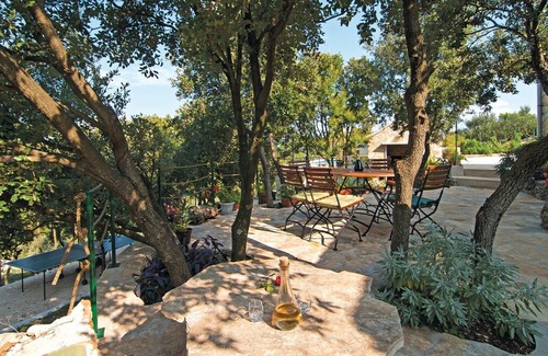 Pucisca House | 2 bedroom accommodation in Pucisca
