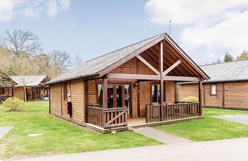 Tilford Cabin | 2 bedroom accommodation in Tilford, Farnham