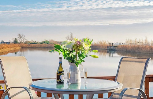 Ely Ski Chalet | 2 bedroom accommodation in Ely
