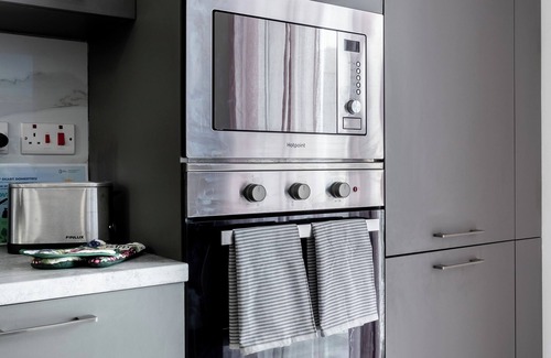 Gzira Apartment | 2-bedroom apartment in Gżira with AC
