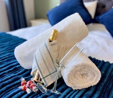 Sea Point Apartment | 2 Bedroom Apartment in Sea Point