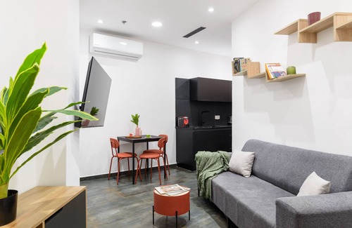 Tel Aviv Apartment | 2 Bedroom Apt next to the beach and dizingov center