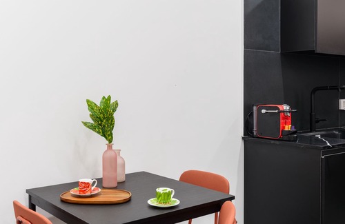 Tel Aviv Apartment | 2 Bedroom Apt next to the beach and dizingov center