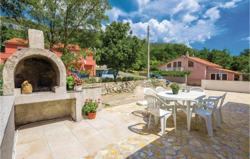 Vinodolska opcina Apartment | 2 Bedroom Awesome Apartment In Grizane