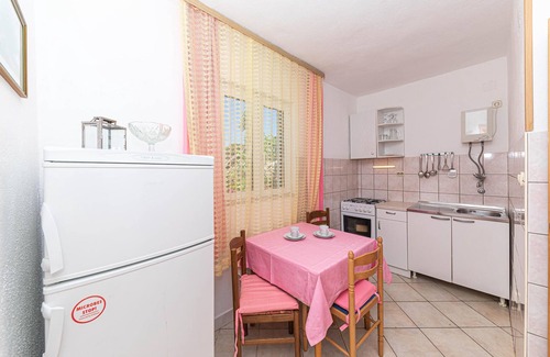 Drvenik Mali House | 2 bedroom awesome home in Drvenik Mali