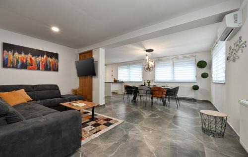 Varazdin House | 2 Bedroom Beautiful Home In Lepoglava