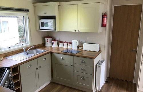 Shanklin House | 2 Bedroom Caravan LG25, Shanklin, Isle of Wight