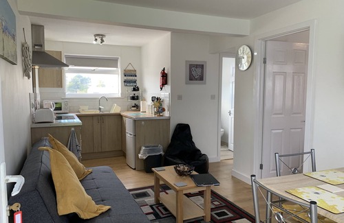 Sandown Ski Chalet | 2 Bedroom Chalet SB103, Sandown, Isle of Wight, Dog Friendly