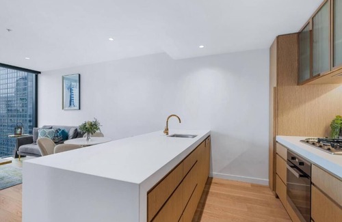 Melbourne Central Business District Apartment | 2 -Bedroom City View Apartment | 67sqm | Collins Street Melbourne CBD Unit 2