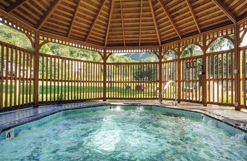 Hancock Condo | 2 Bedroom Condo, Sleeps 8, Kitchen, Jiminy Peak Ski Mountain, Bentley Brook!