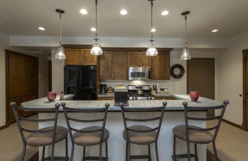 Deer Valley Apartment | 2 Bedroom Condo with Spa - Silver Baron Lodge condo