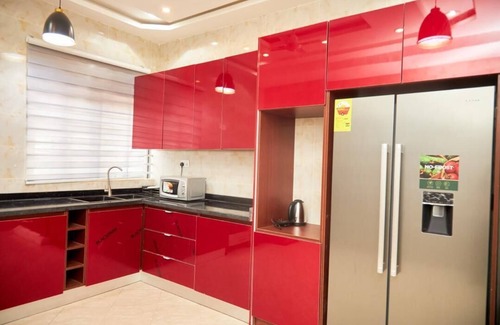 Dansoman Apartment | 2-bedroom corporate apartment in enjoyable Accra with AC, WiFi
