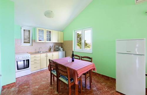 Ugljan Apartment | 2 bedroom cozy apartment in Ugljan
