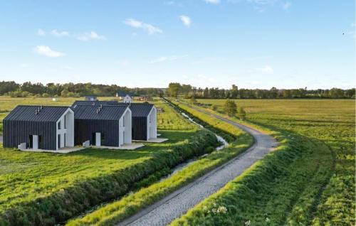 Lokciowe House | 2 Bedroom Cozy Home In Lokciowe