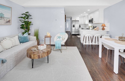 Wall House | 2 bedroom + den on the Jersey Shore, Lake Como with AC, WiFi, BBQ and Fire Pit