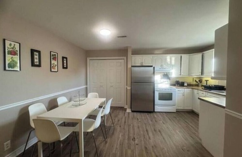 Cornwall Apartment | 2 Bedroom Downtown and near Waterfront