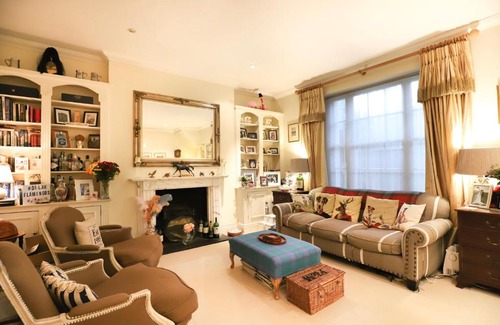 Tachbrook Apartment | 2 Bedroom Flat With Patio Close To Victoria