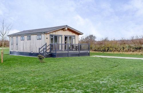 Carlton-in-Cleveland Cabin | 2 bedroom accommodation in Great Ayton, Yorkshire Moors and Coast