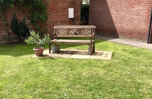 City Centre Apartment | 2 - bedroom top floor apartment, town centre, parking for 1 car