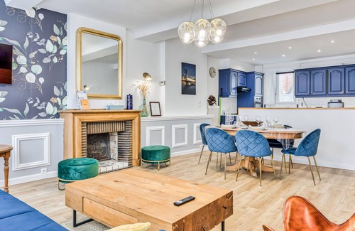 Carentan Apartment | 2 bedroom gorgeous apartment in Carentan