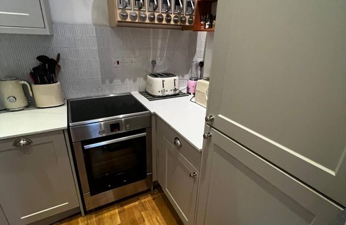 Bryanston and Dorset Square Condo | 2-bedroom ground floor condo in Central London, Marylebone, suitable for pets