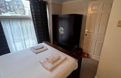 Bryanston and Dorset Square Condo | 2-bedroom ground floor condo in Central London, Marylebone, suitable for pets