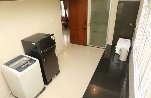 Bengaluru House | 2-bedroom house in brilliant Bengaluru with WiFi, AC & a fully furnished kitchen