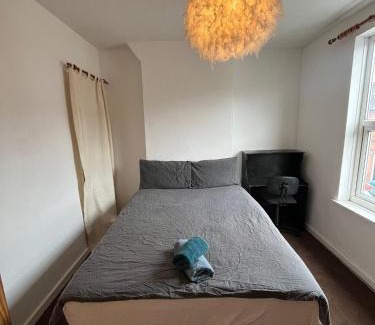 Nottingham Apartment | 2 bedroom house in NG7