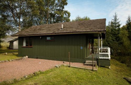 Crianlarich Ski Chalet | 2 bedroom lodge with free WiFi and mountain view