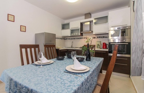 Gracisce Apartment | 2 bedroom lovely apartment in Gracisce