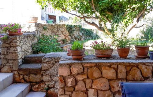 Mali Iz Apartment | 2 Bedroom Lovely Apartment In Mali Iz