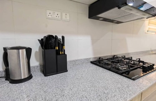 Ikoyi Apartment | 2 Bedroom Luxury Apartment w/Pool, Free WIfI, City View, Serene & Secure Estate.