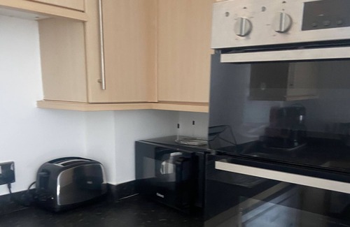 Southampton City Centre Apartment | 2 bedroom near ocean village Marina port apartment