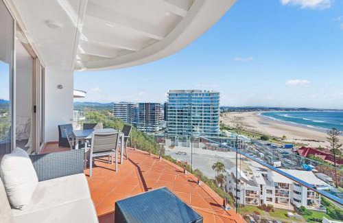 Coolangatta Apartment | 2 bedroom Penthouse Kirra Point no.19