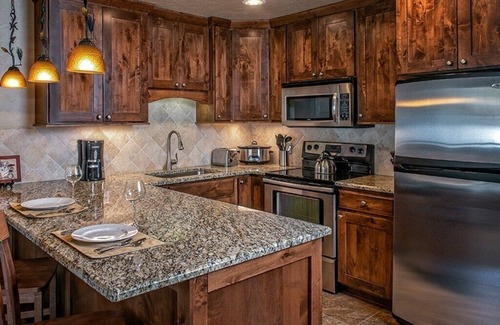 Breckenridge Cabin | 2 bedroom ski in/ski out on Peak 7