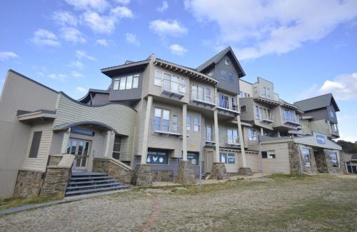 Hotham Heights Apartment | 2 Bedroom Ski In Ski Out at Mount Hotham