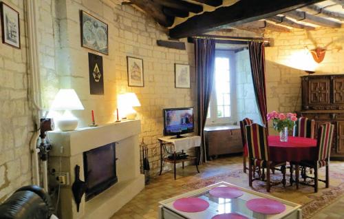 Chinon House | 2 Bedroom Stunning Home In Chinon