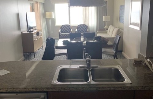 East Fort Lauderdale Villa | 2 bedroom villa available for the FLIBS. Sleeps up to eight!